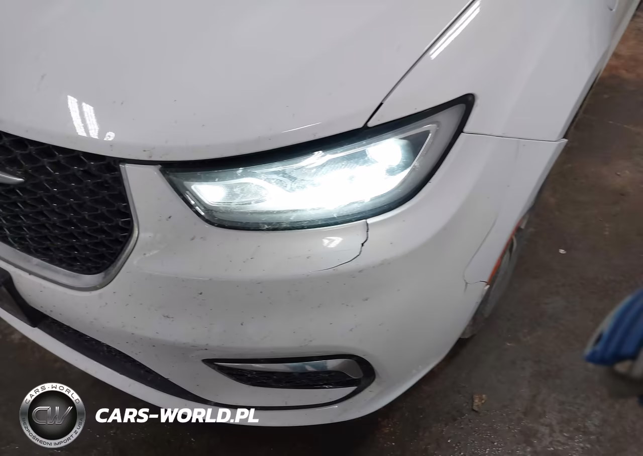 2023 Chrysler Pacifica Hybrid Touring L VIN:2C4RC1L77PR558876 - 12