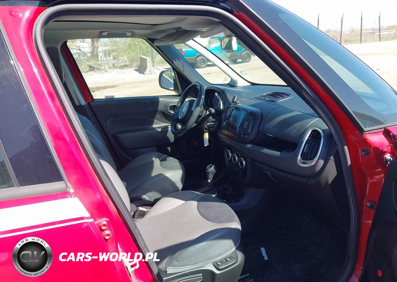 2014 Fiat 500L Lounge VIN:ZFBCFACHXEZ006445 - 5