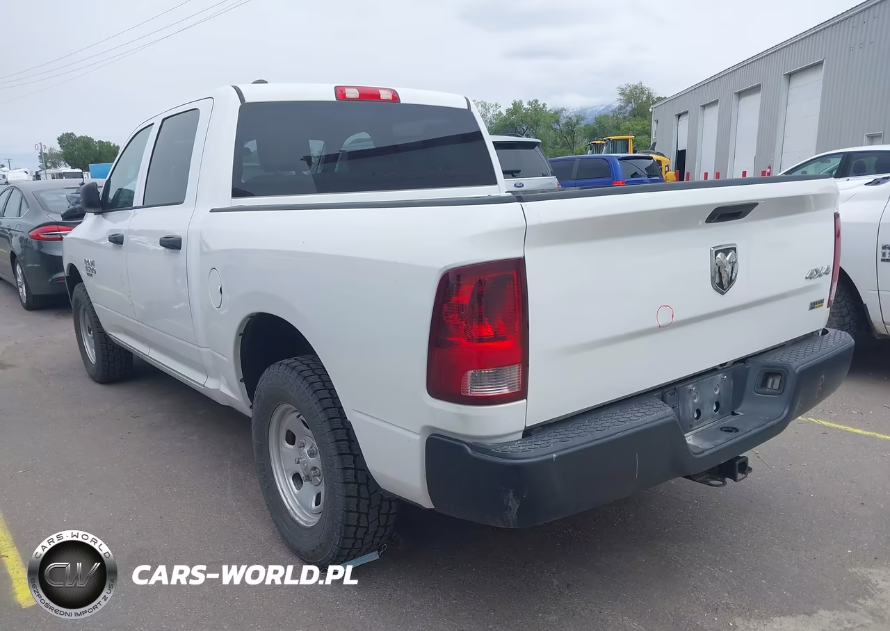 2019 Ram 1500 Classic Tradesman 4X4 5'7 Box VIN:1C6RR7KG6KS651437 - 3