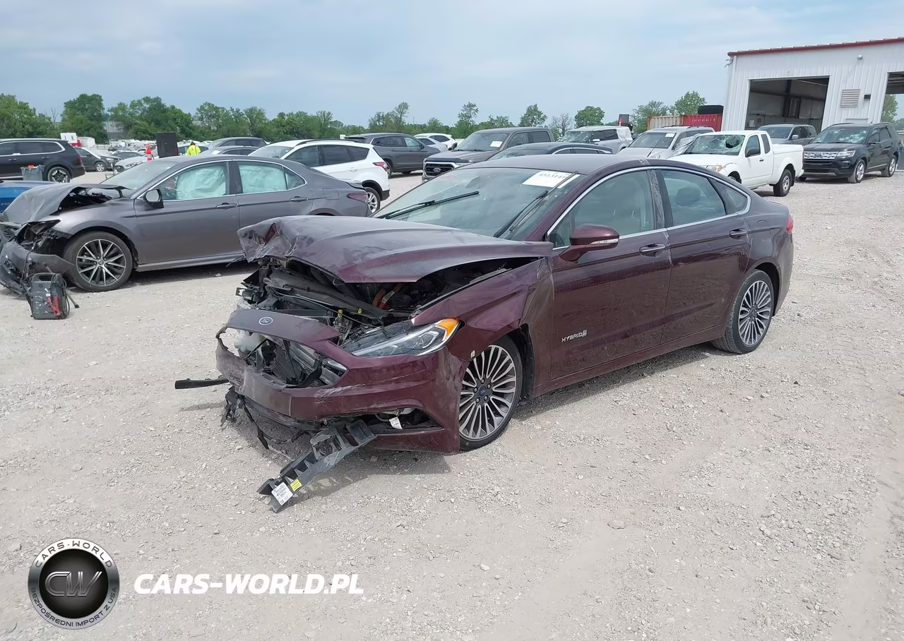 2018 Ford Fusion Hybrid Titanium VIN:3FA6P0RU9JR120365 - 2