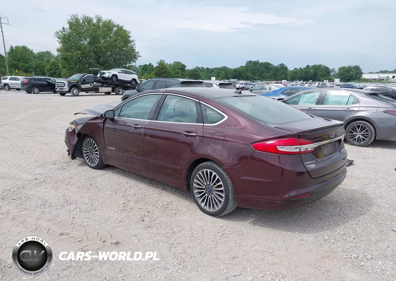 2018 Ford Fusion Hybrid Titanium VIN:3FA6P0RU9JR120365 - 3