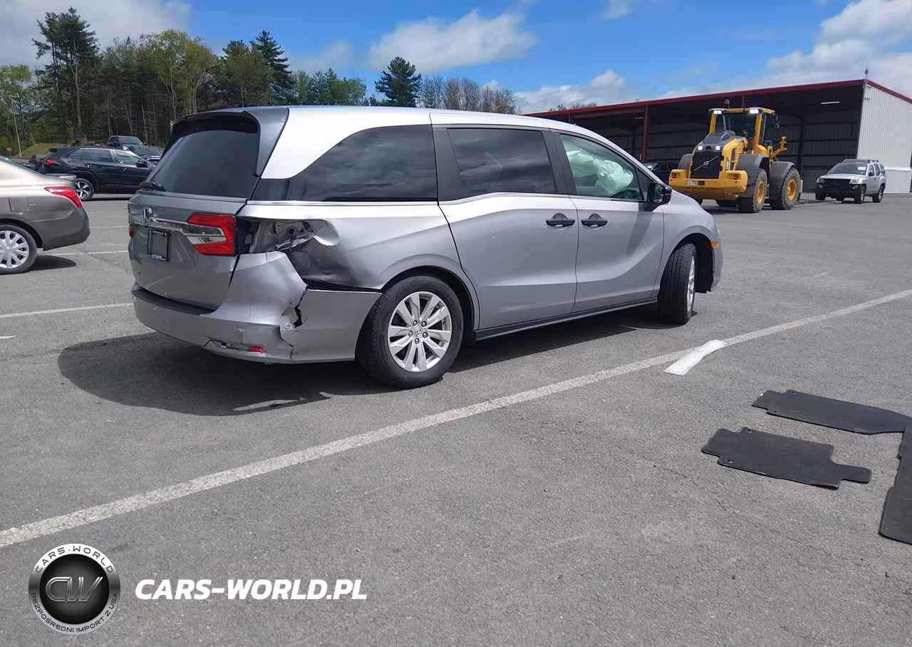 2018 Honda Odyssey Lx VIN:5FNRL6H2XJB045165 - 4