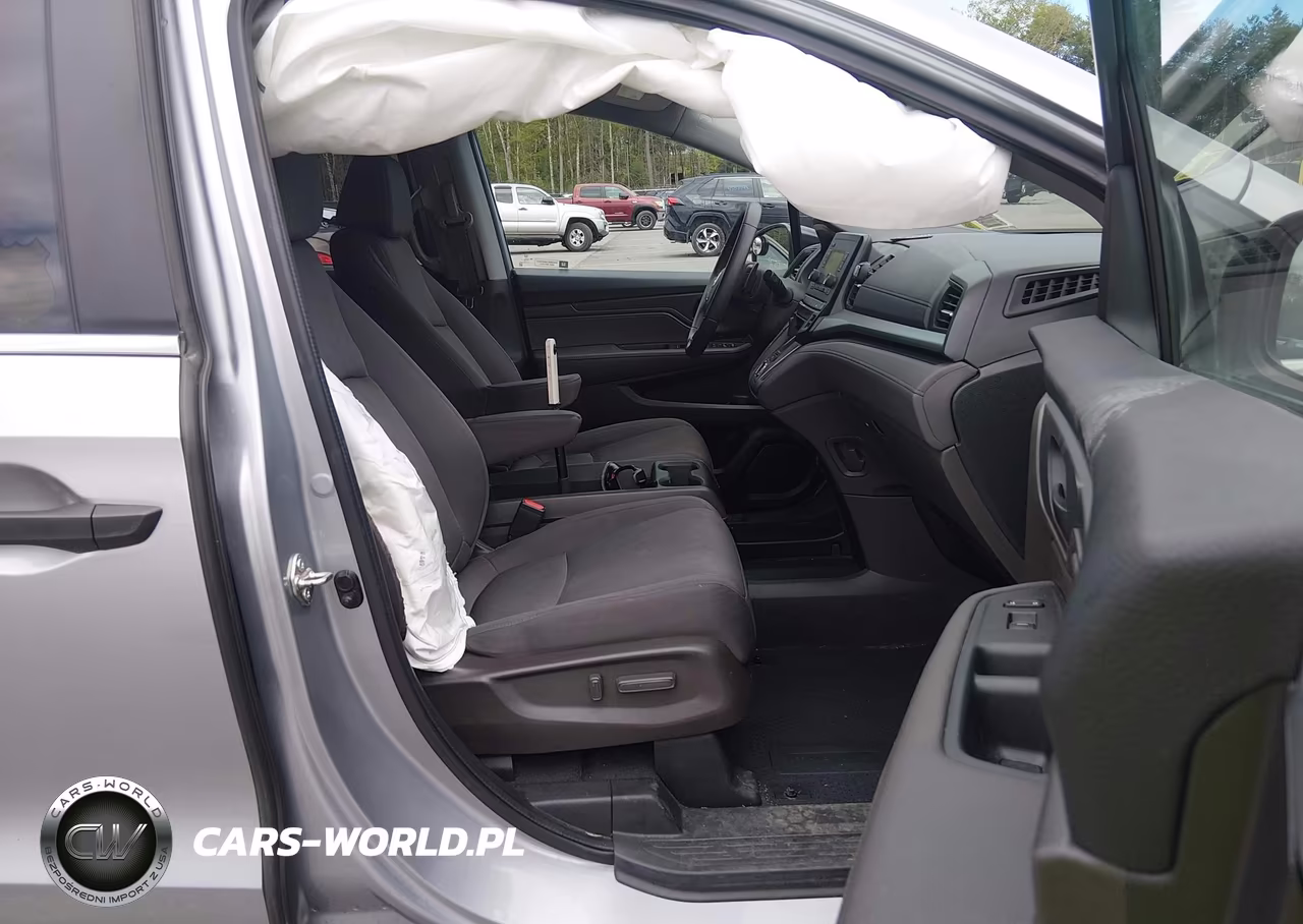 2018 Honda Odyssey Lx VIN:5FNRL6H2XJB045165 - 5