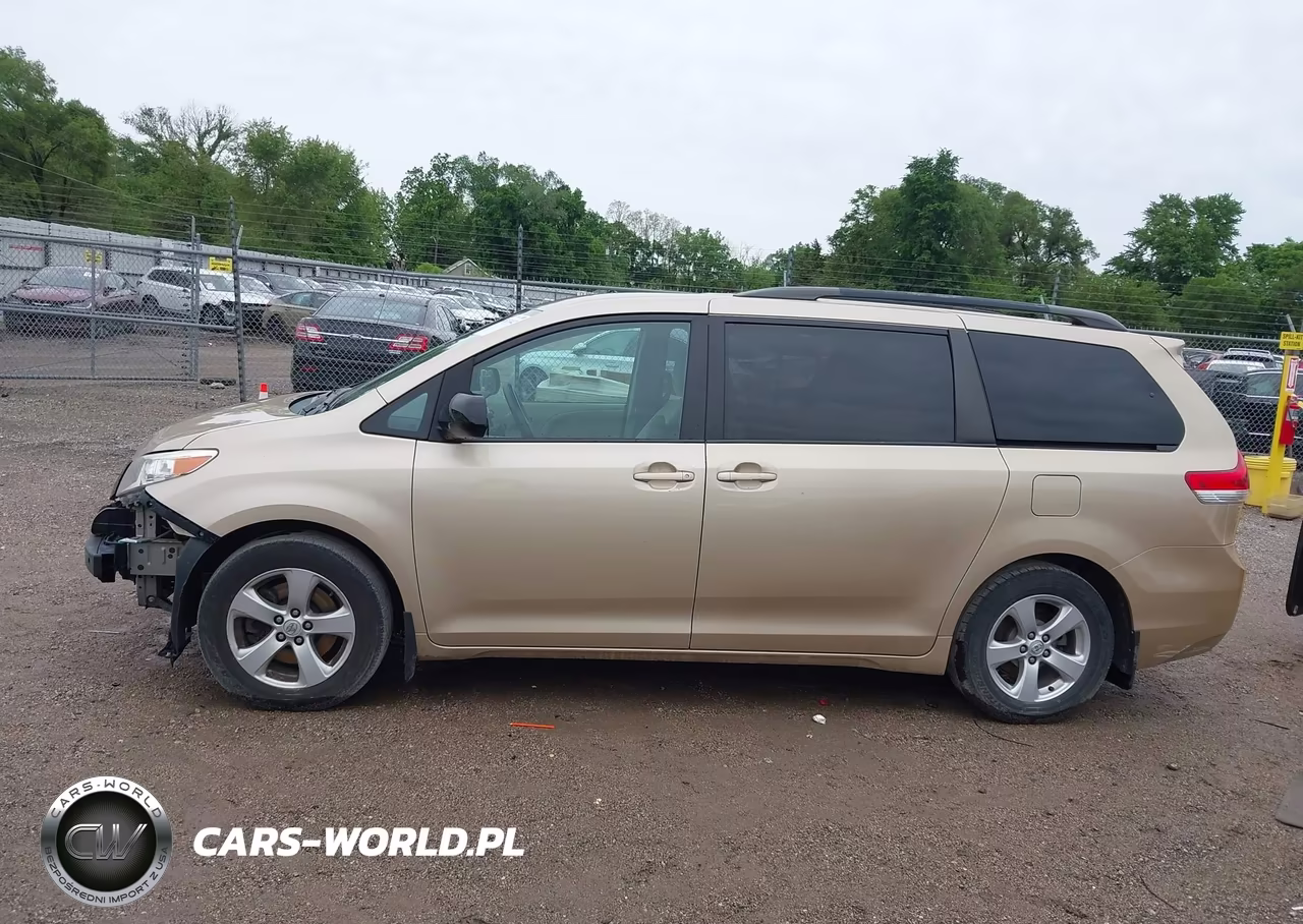 2013 Toyota Sienna Le V6 8 Passenger VIN:5TDKK3DC2DS400542 - 15