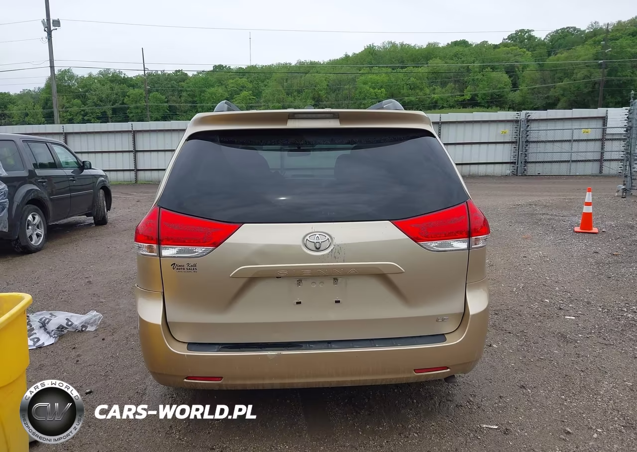 2013 Toyota Sienna Le V6 8 Passenger VIN:5TDKK3DC2DS400542 - 17
