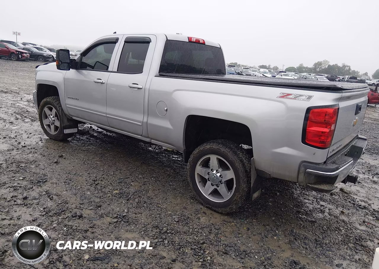 2015 Chevrolet Silverado 2500Hd Lt VIN:1GC2KVE81FZ507413 - 3