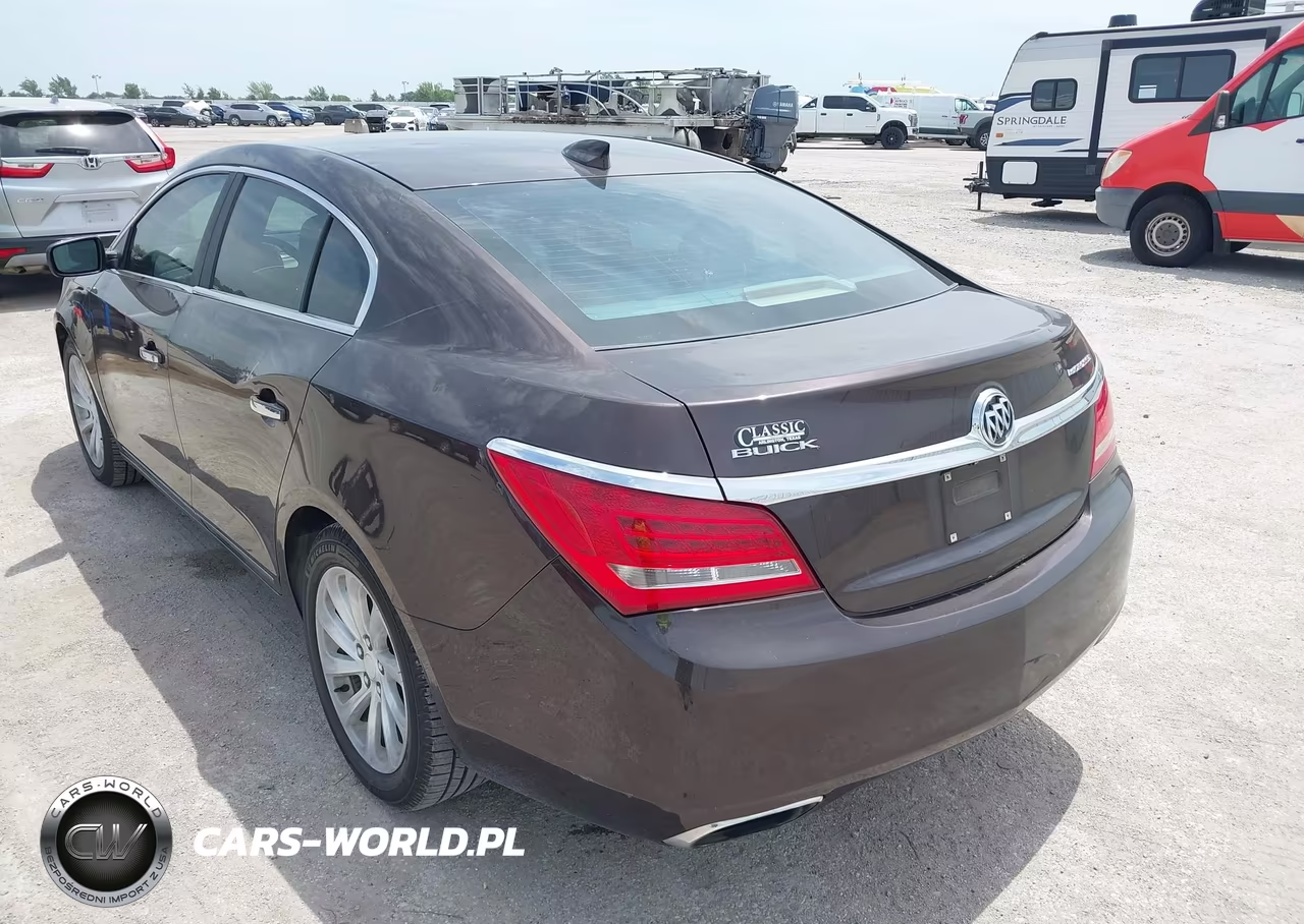 2015 Buick Lacrosse VIN:1G4GA5G35FF182918 - 3