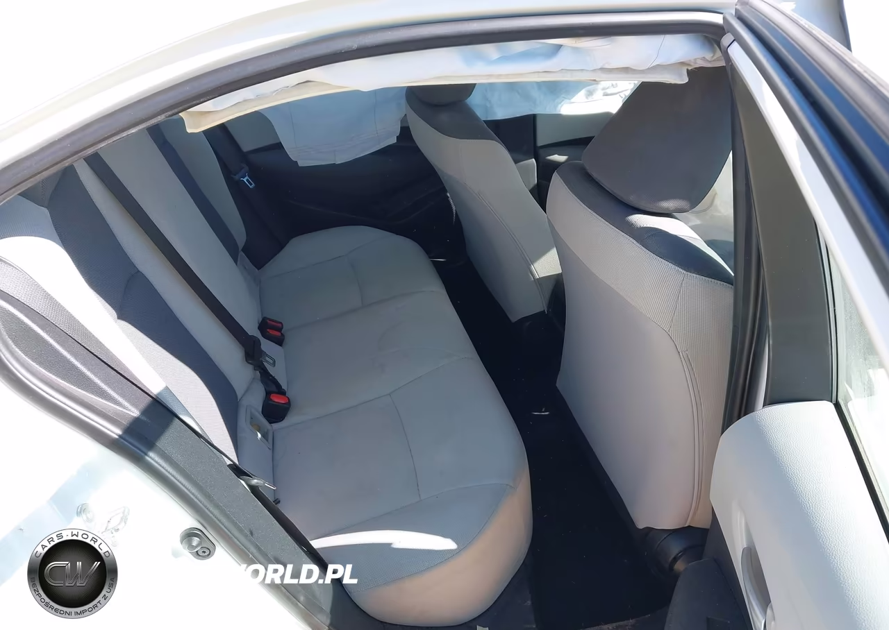 2020 Toyota Corolla L VIN:5YFDPRAE3LP110563 - 8