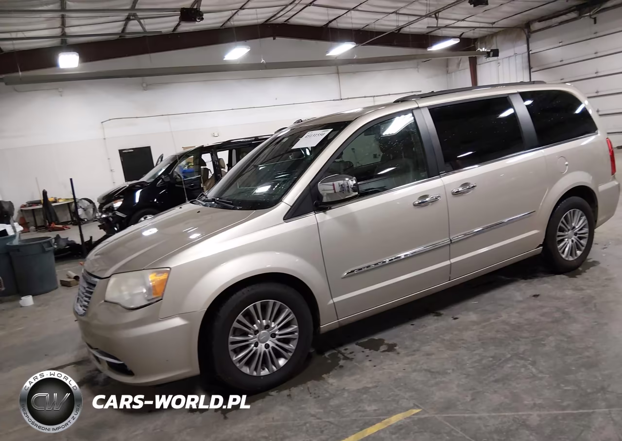 2013 Chrysler Town & Country Touring-L VIN:2C4RC1CG6DR532149 - 2