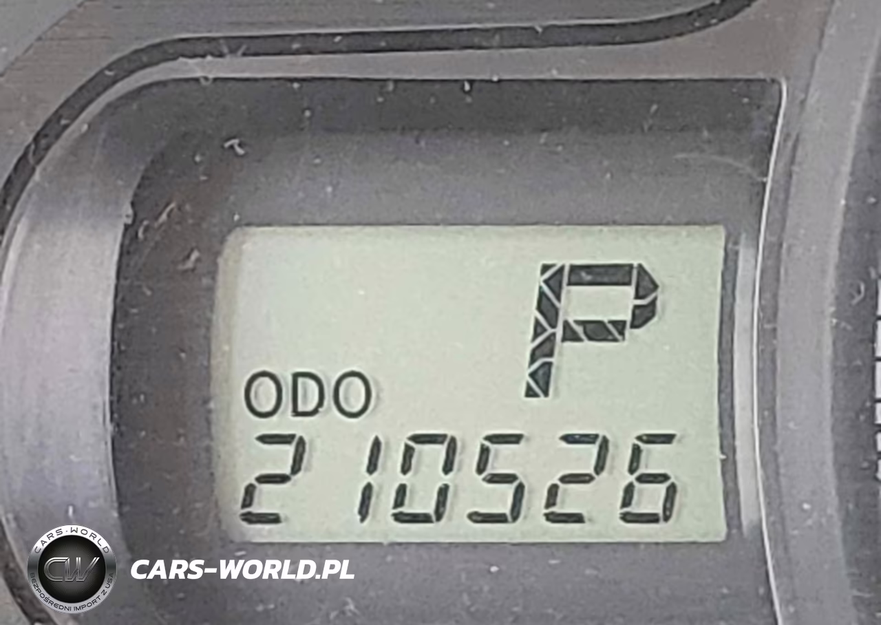 2011 Toyota Sienna Le V6 VIN:5TDKK3DC2BS029606 - 16