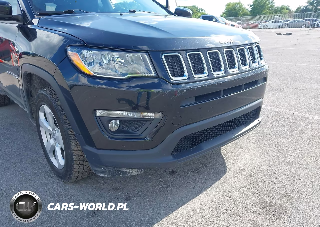 2017 Jeep New Compass Latitude 4X4 VIN:3C4NJDBB4HT628361 - 18
