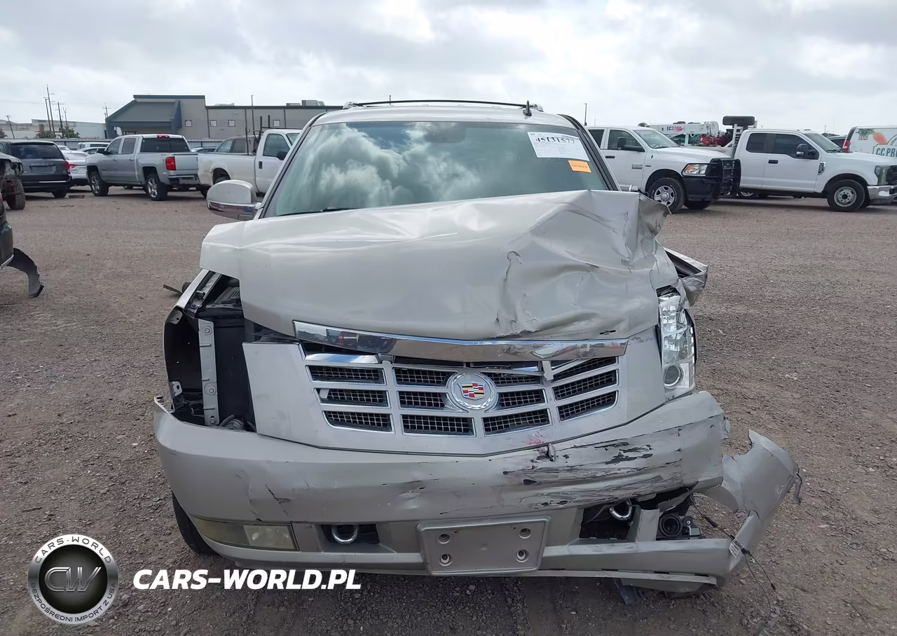 2007 Cadillac Escalade Standard VIN:1GYFK63897R210721 - 13