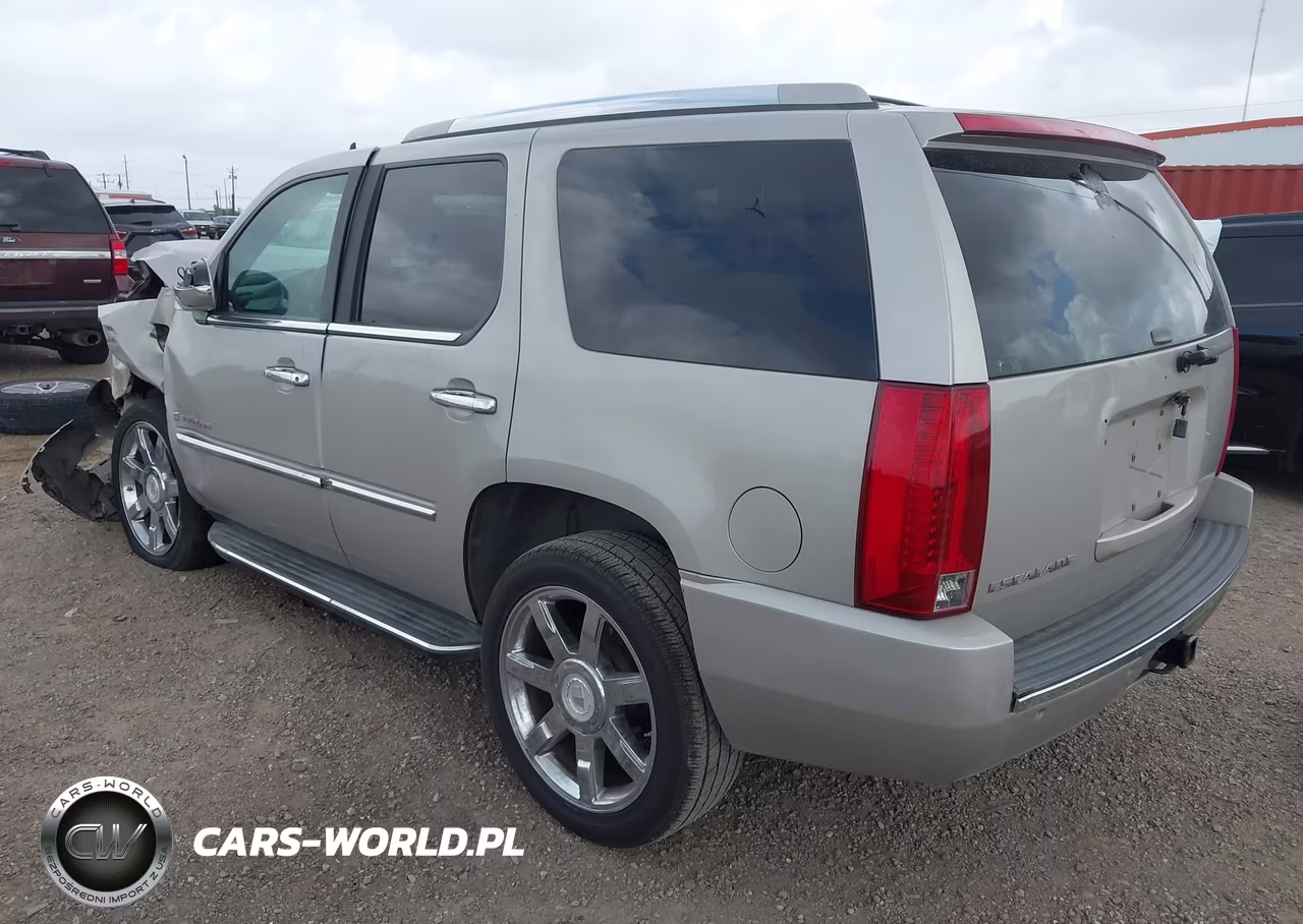 2007 Cadillac Escalade Standard VIN:1GYFK63897R210721 - 3