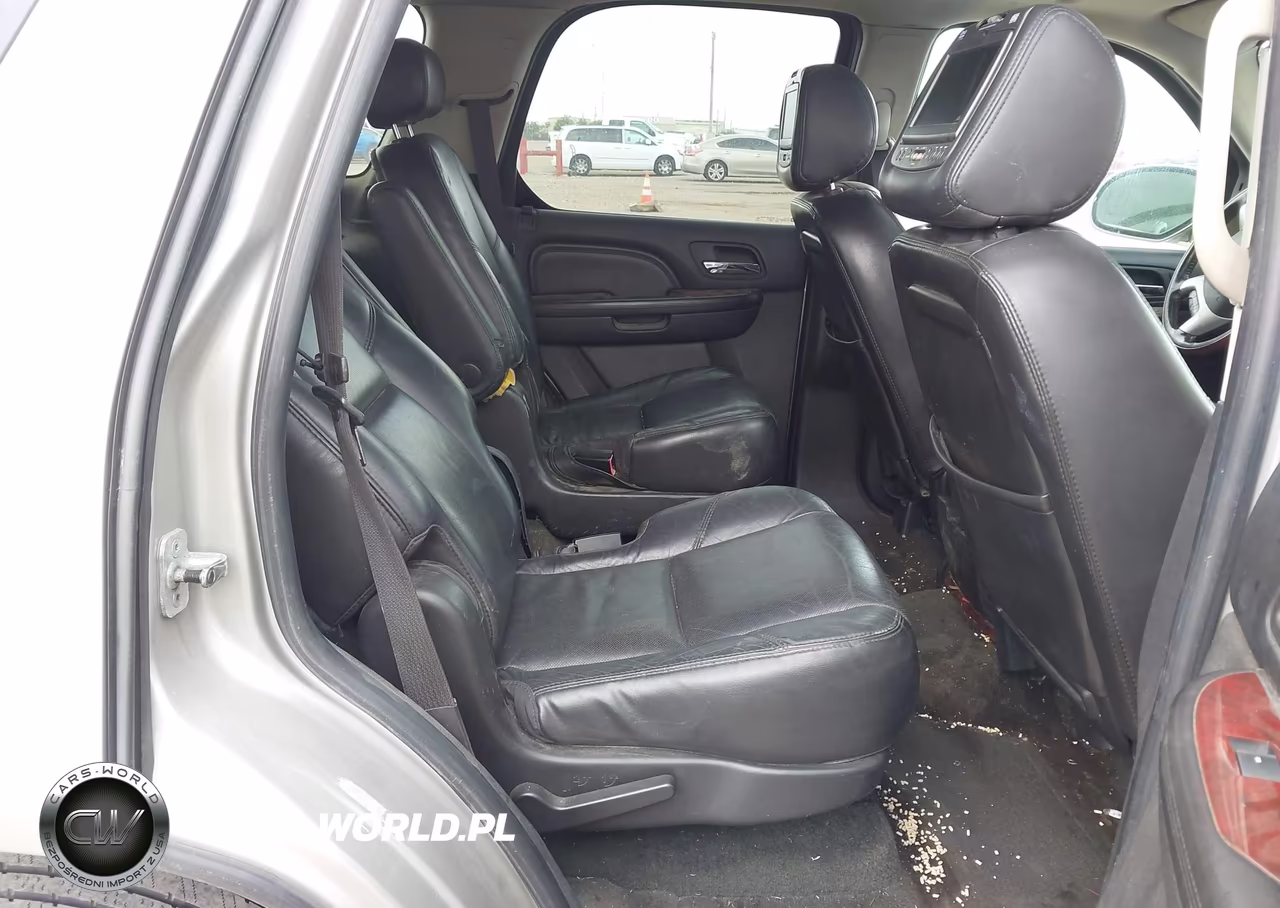 2007 Cadillac Escalade Standard VIN:1GYFK63897R210721 - 8