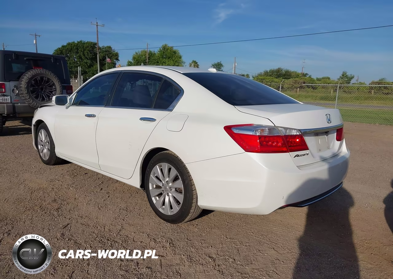 2015 Honda Accord Ex-L VIN:1HGCR2F84FA125521 - 3