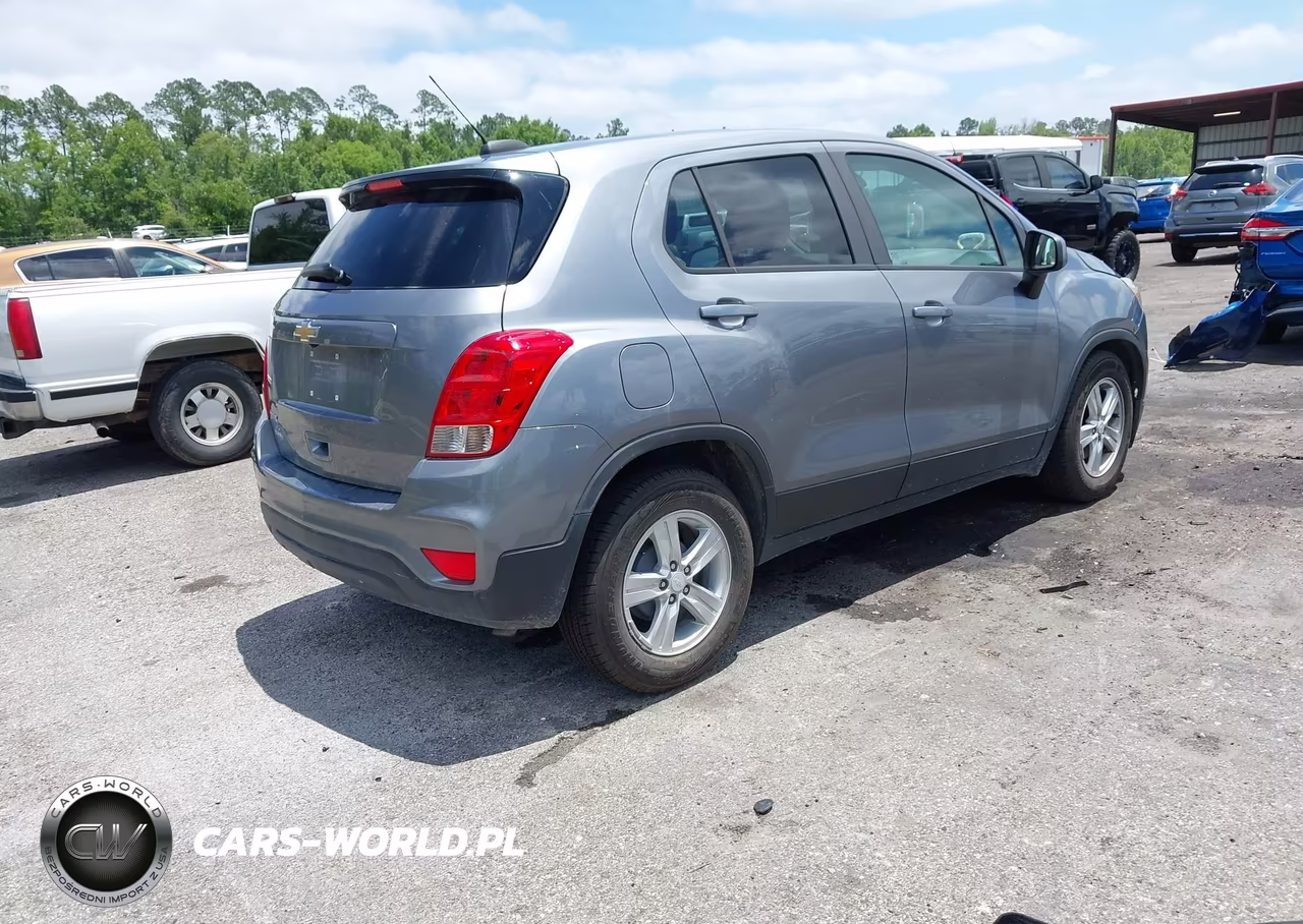 2020 Chevrolet Trax Fwd Ls VIN:3GNCJKSB5LL286236 - 4