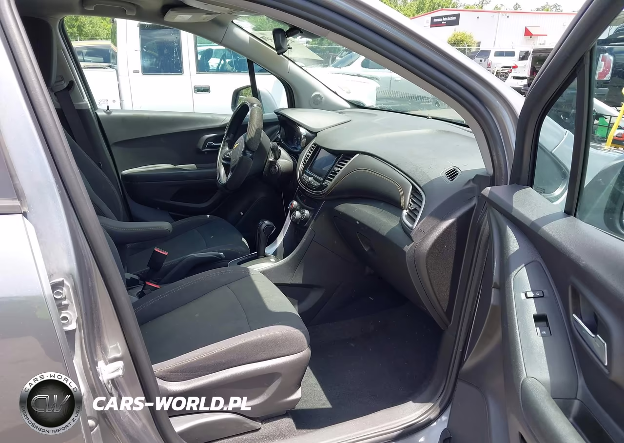 2020 Chevrolet Trax Fwd Ls VIN:3GNCJKSB5LL286236 - 5