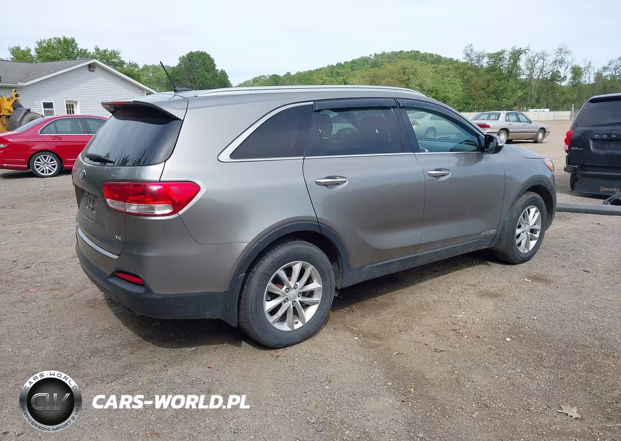 2016 Kia Sorento 3.3L Lx VIN:5XYPGDA58GG130690 - 4