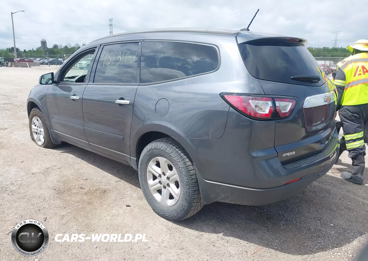 2013 Chevrolet Traverse Ls VIN:1GNKRFKD3DJ129584 - 3
