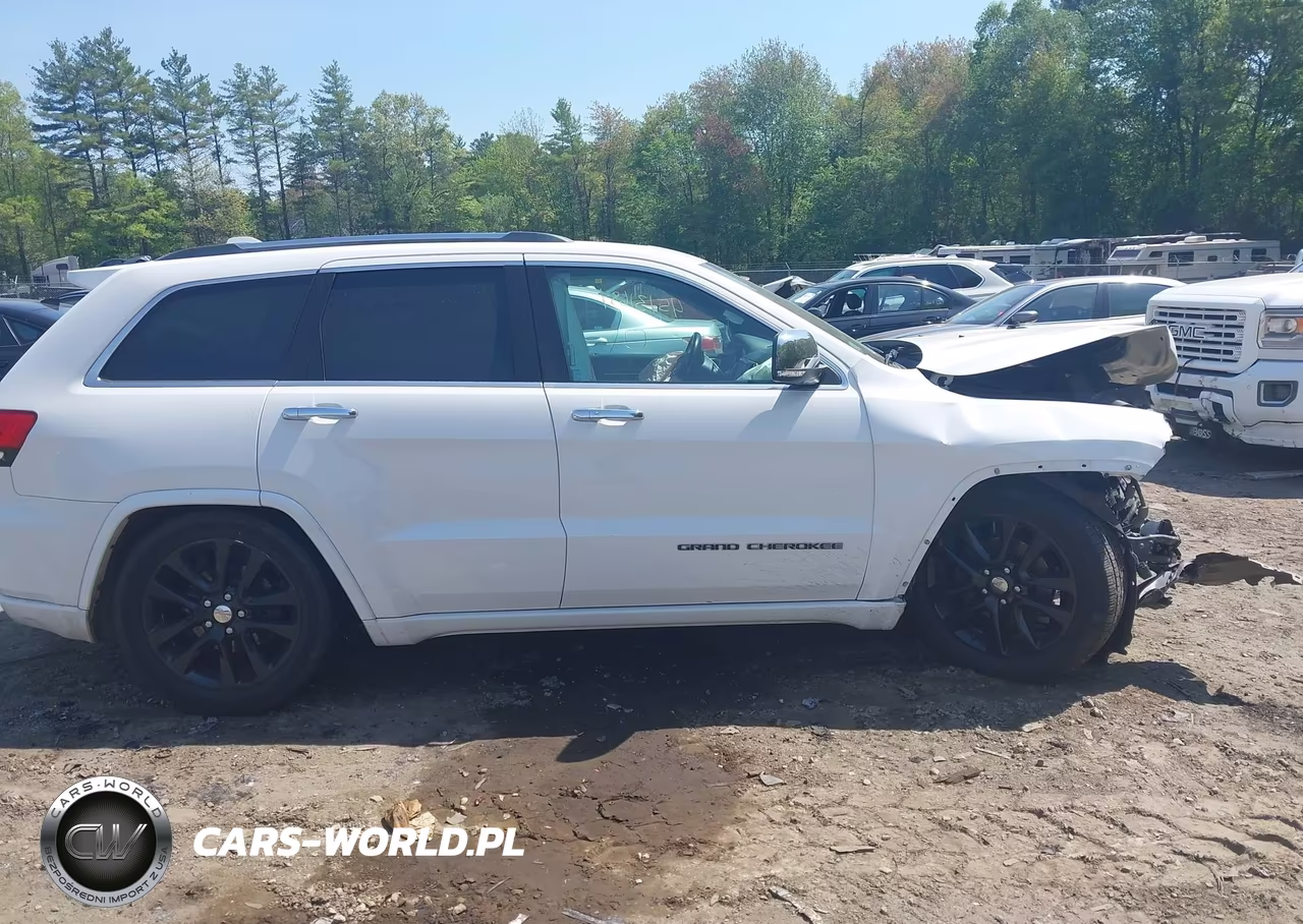 2018 Jeep Grand Cherokee Overland 4X4 VIN:1C4RJFCG4JC185038 - 12