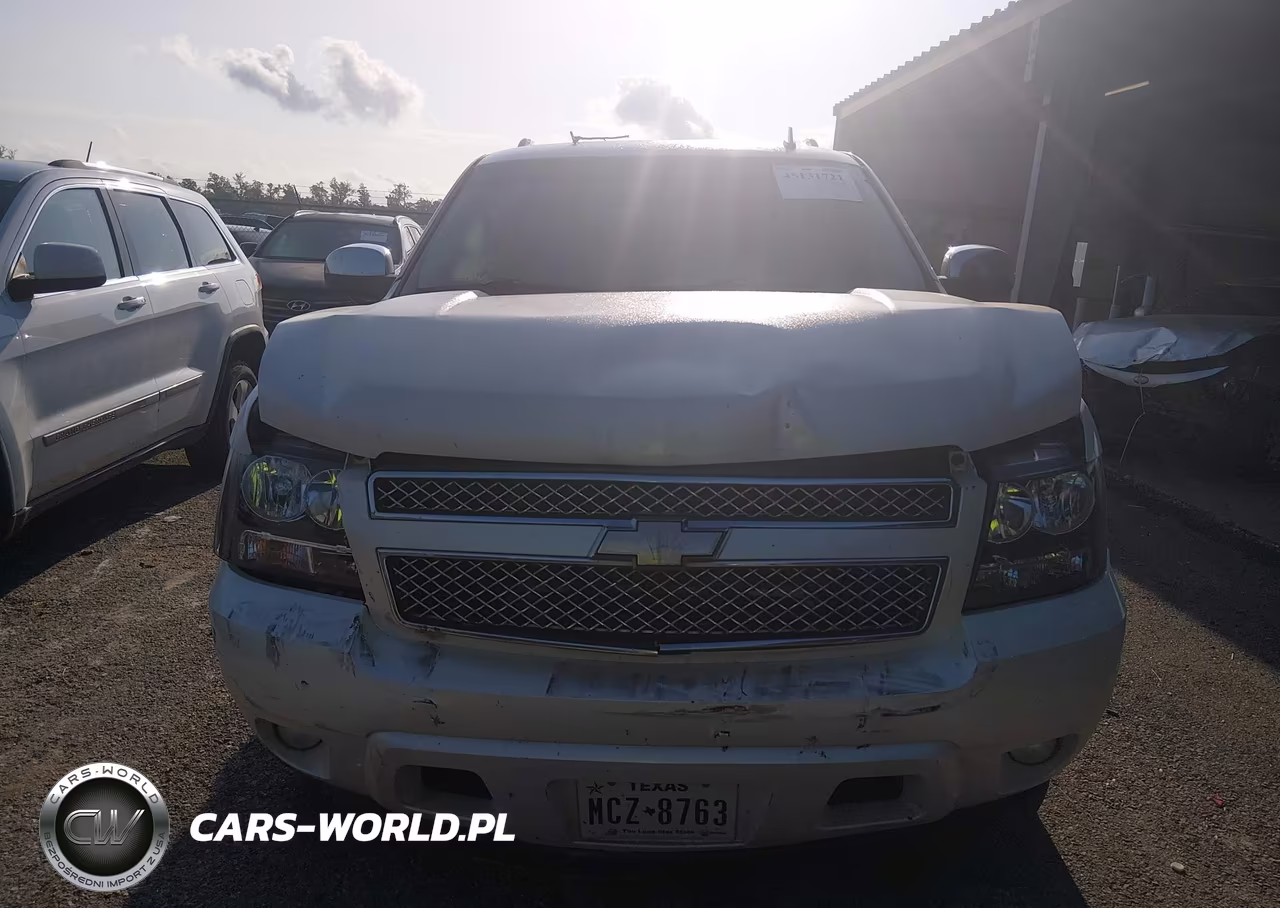 2010 Chevrolet Suburban 1500 Ltz VIN:1GNUCKE08AR286651 - 12