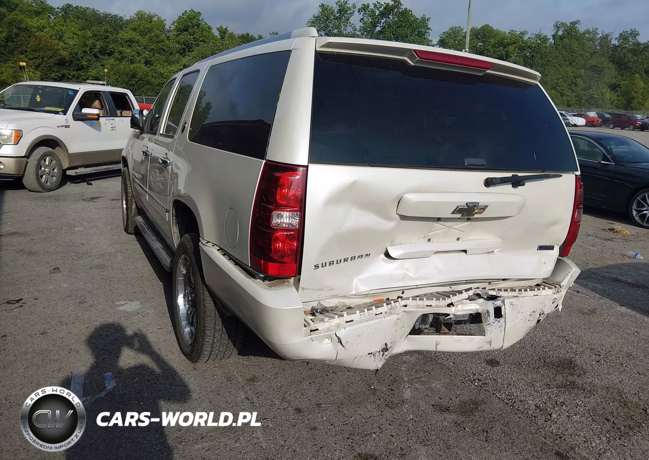 2010 Chevrolet Suburban 1500 Ltz VIN:1GNUCKE08AR286651 - 3