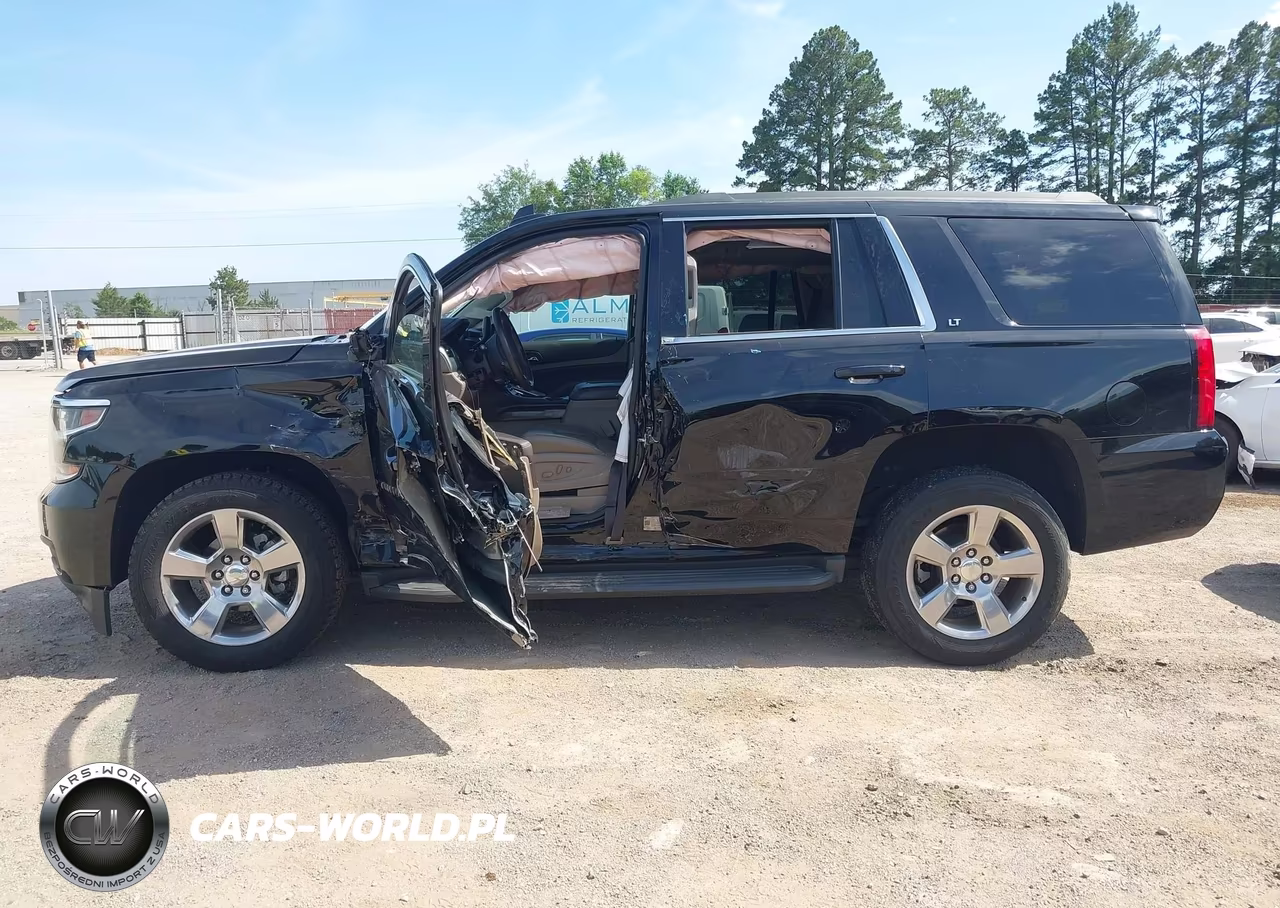 2017 Chevrolet Tahoe Lt VIN:1GNSCBKC4HR392529 - 14