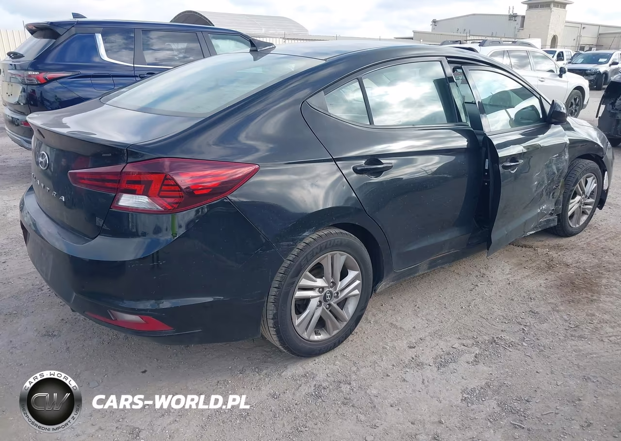 2019 Hyundai Elantra Sel VIN:KMHD84LFXKU755939 - 4