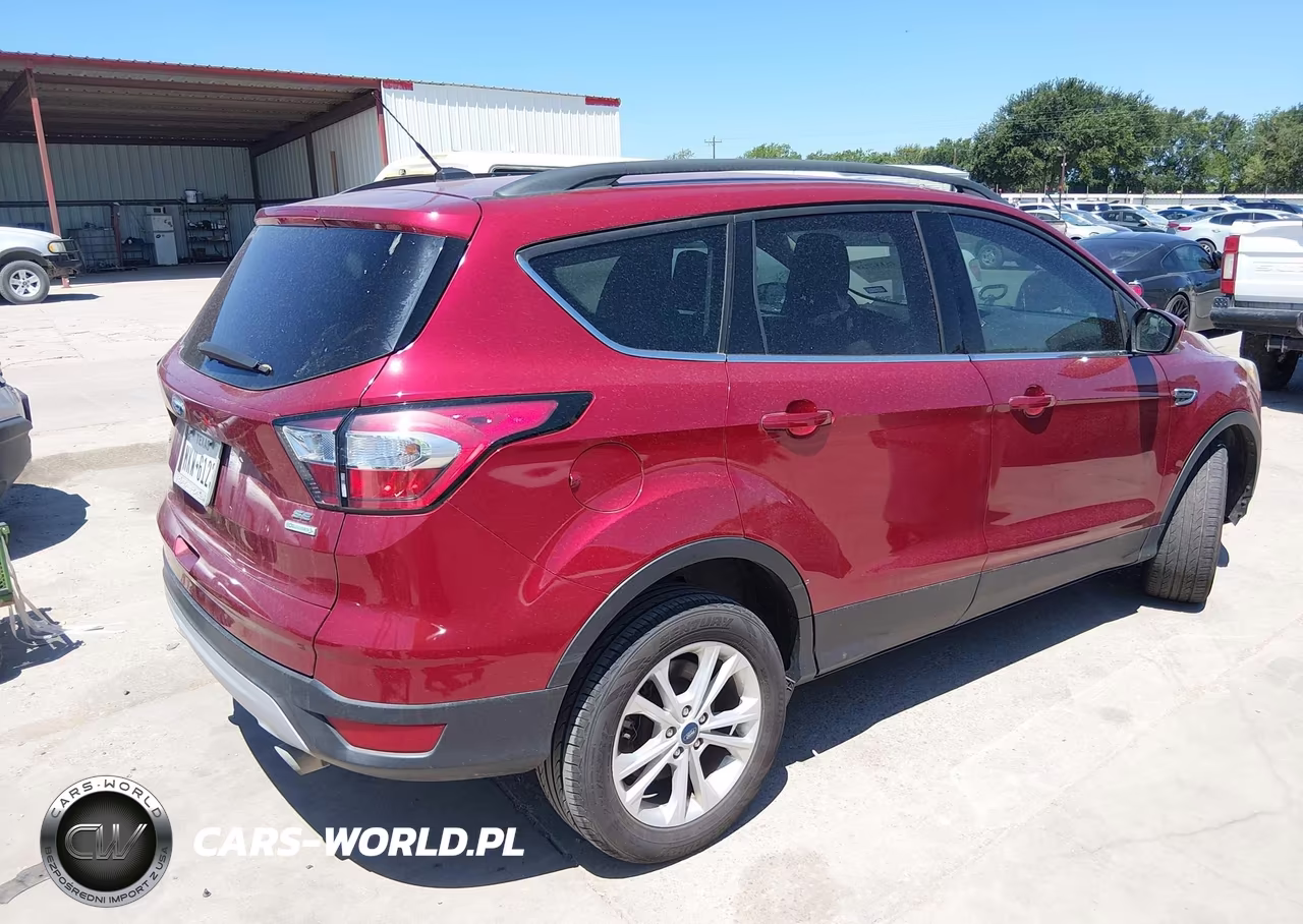 2018 Ford Escape Se VIN:1FMCU0GD9JUC86348 - 4