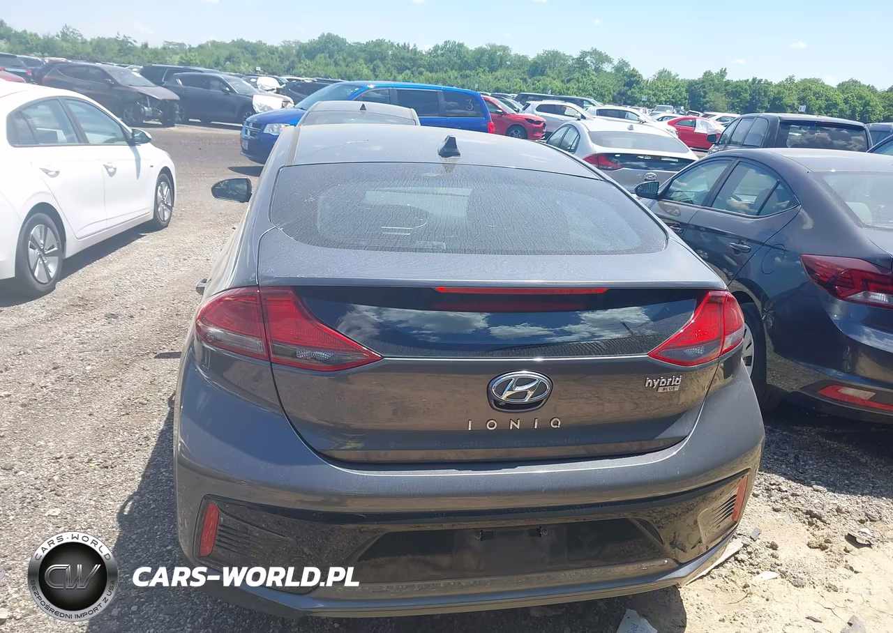 2018 Hyundai Ioniq Hybrid Blue VIN:KMHC65LCXJU076023 - 16