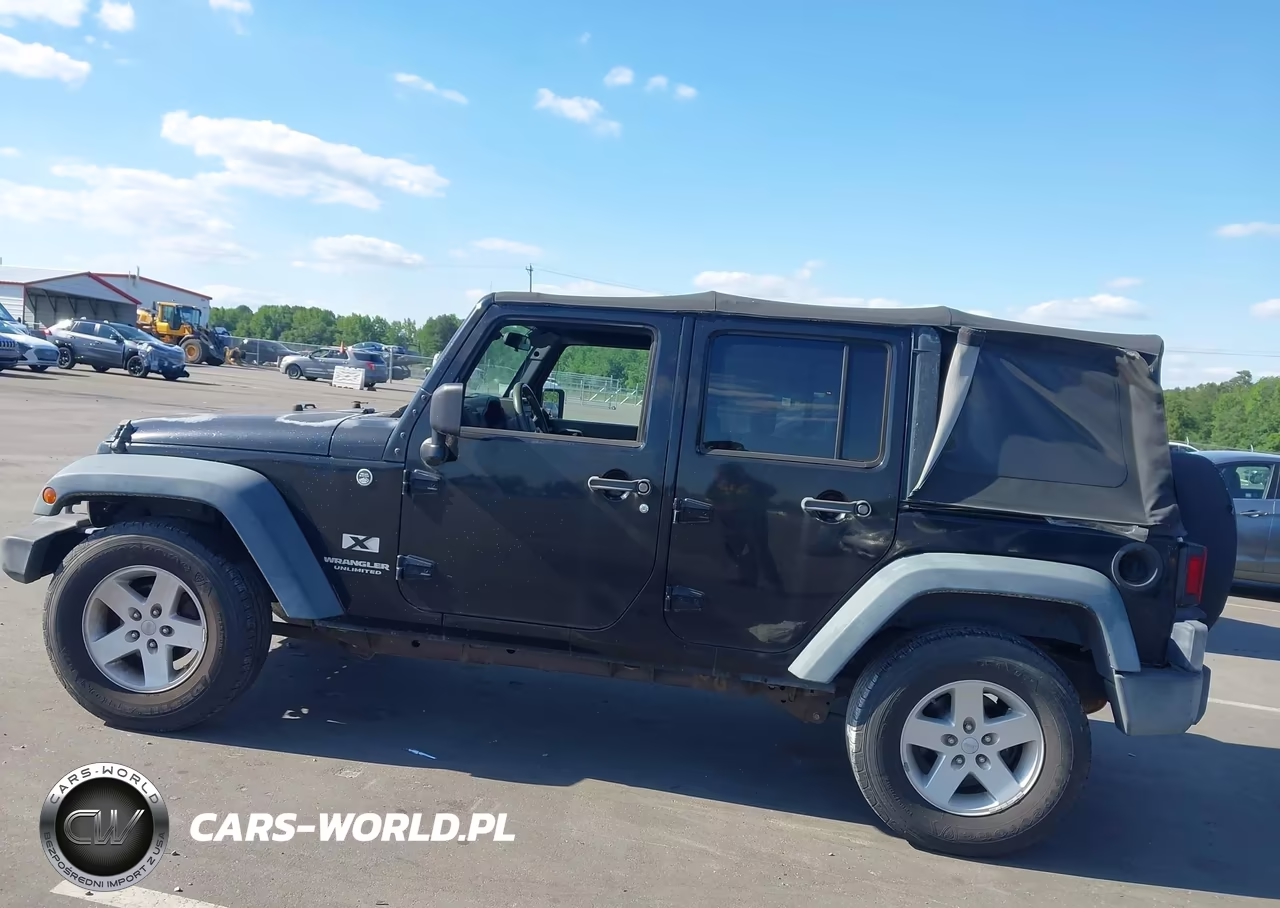 2008 Jeep Wrangler VIN:1J4GA39138L548748 - 14