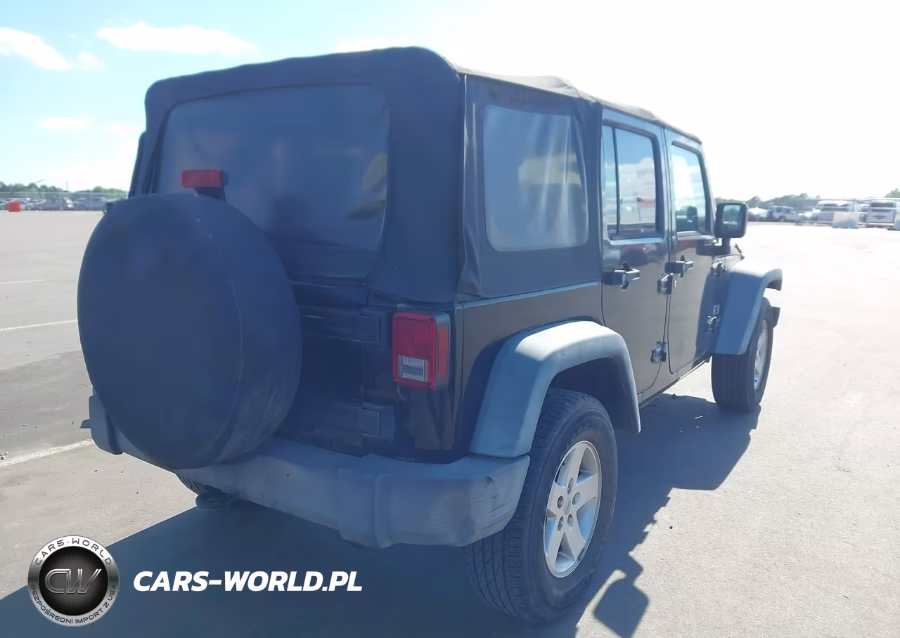 2008 Jeep Wrangler VIN:1J4GA39138L548748 - 4