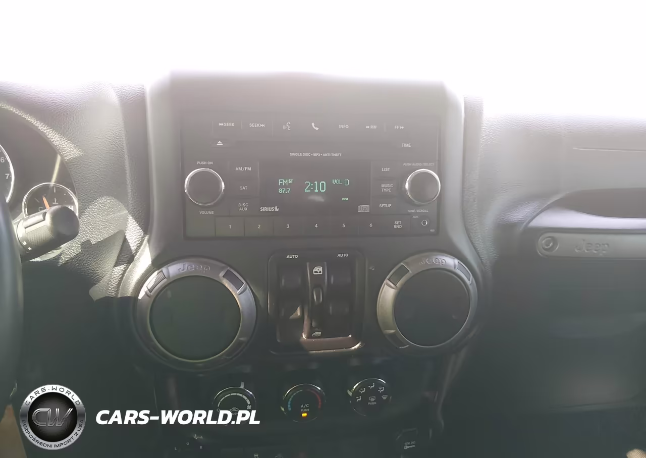 2018 Jeep Wrangler Jk Unlimited Willy Wheeler W 4X4 VIN:1C4BJWDG4JL810666 - 18