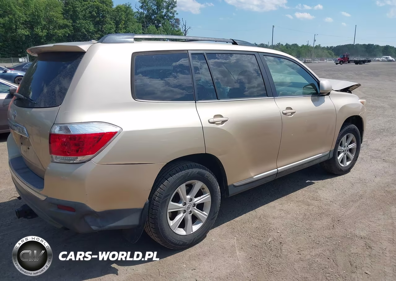 2011 Toyota Highlander Se V6 VIN:5TDZK3EH4BS041765 - 4