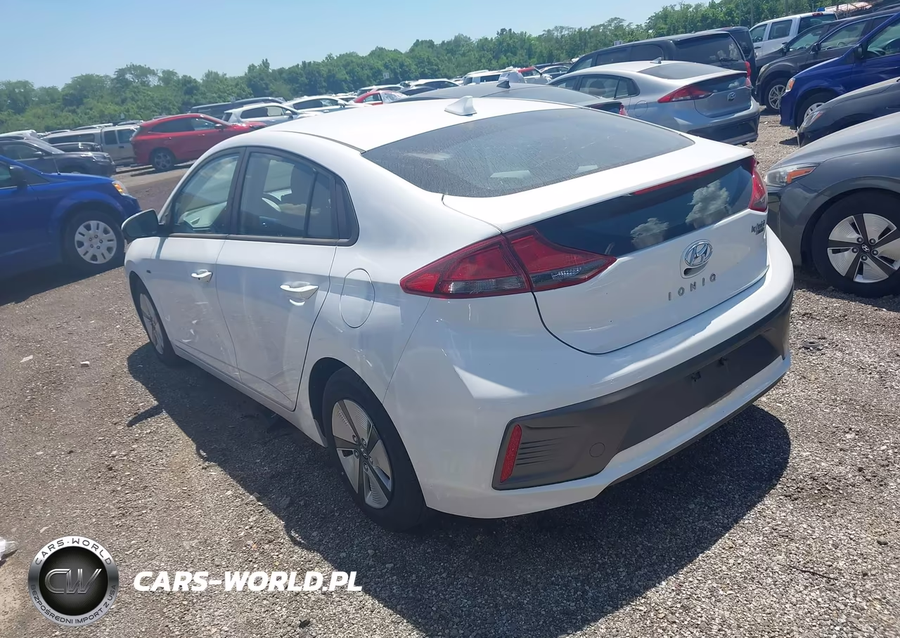 2020 Hyundai Ioniq Hybrid Blue VIN:KMHC65LC3LU219980 - 3