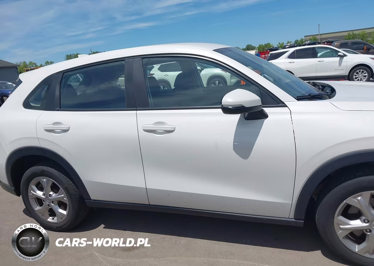 2025 Honda Hr-V Awd Lx VIN:3CZRZ2H35SM718306 - 13