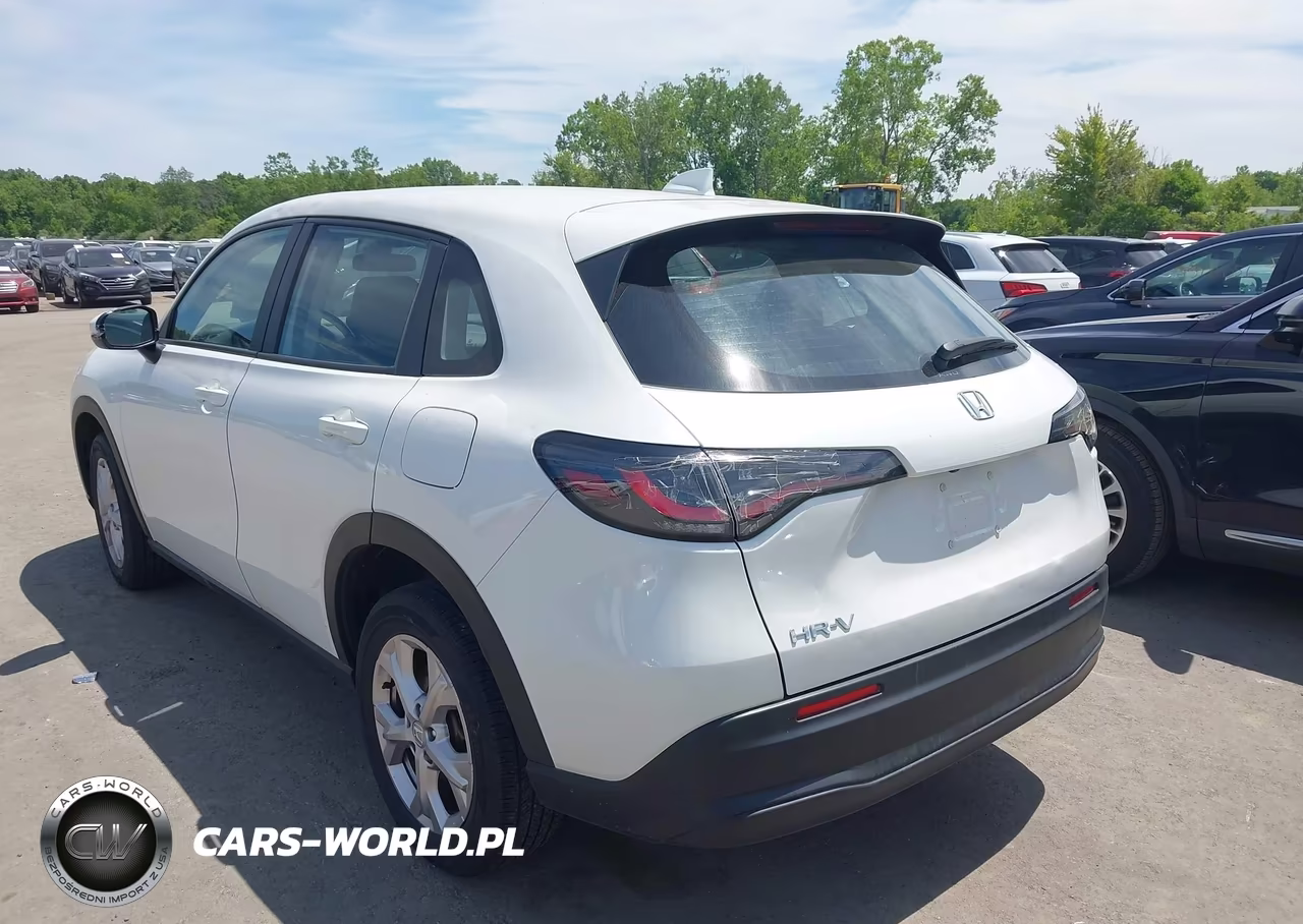 2025 Honda Hr-V Awd Lx VIN:3CZRZ2H35SM718306 - 3