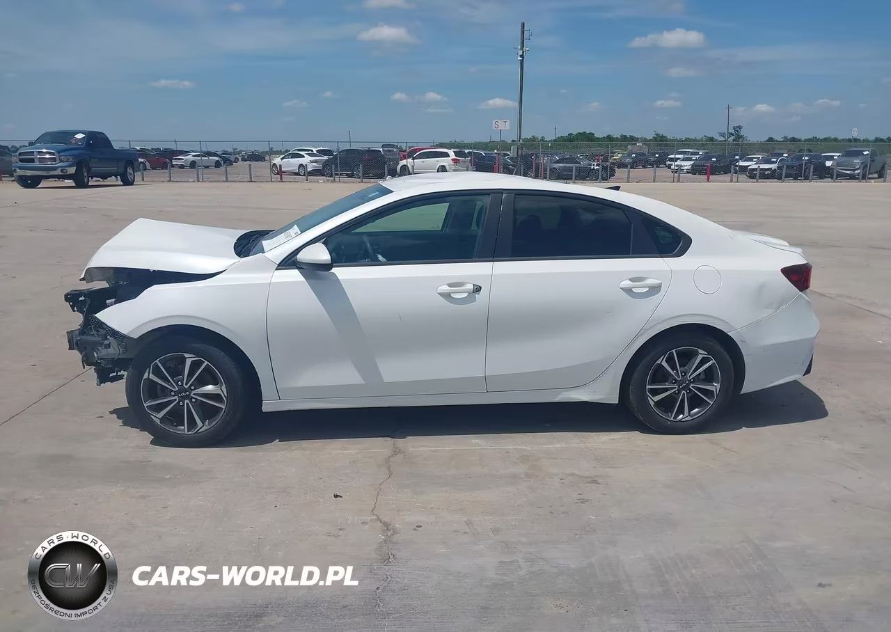 2023 Kia Forte Lxs VIN:3KPF24AD3PE544653 - 14