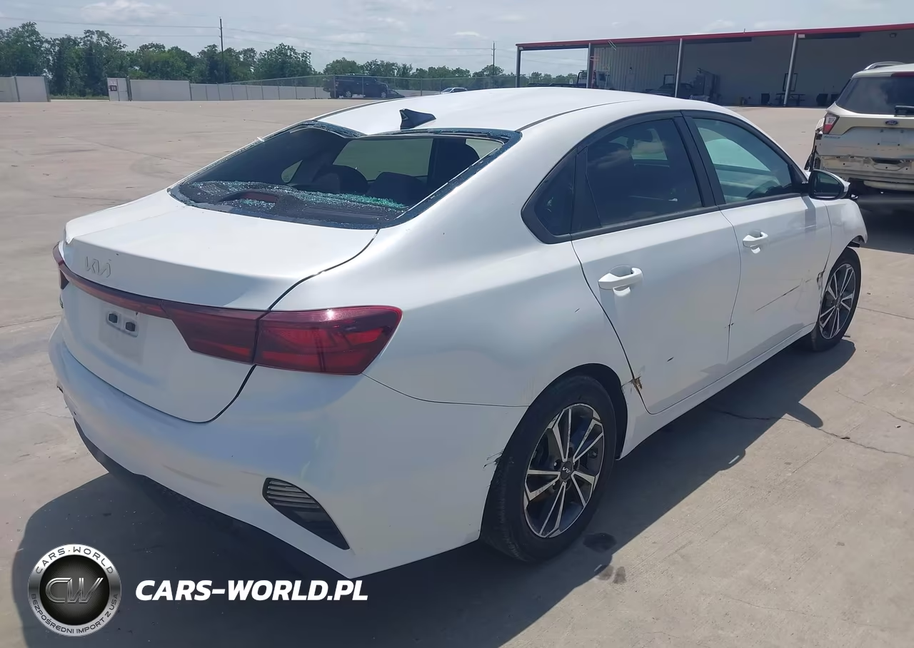 2023 Kia Forte Lxs VIN:3KPF24AD3PE544653 - 4