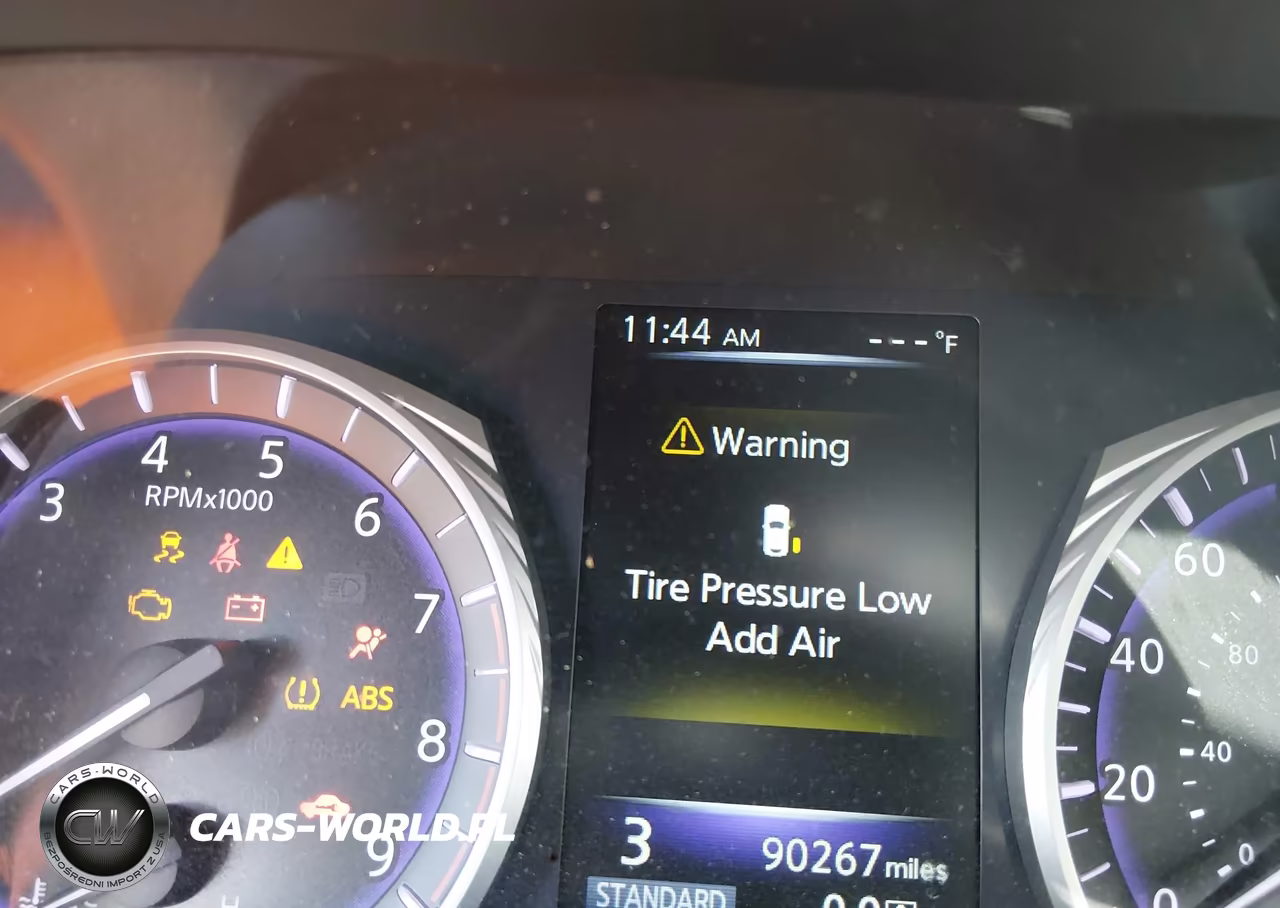 2017 Infiniti Q50 3.0T Signature Edition VIN:JN1EV7AP6HM738873 - 7