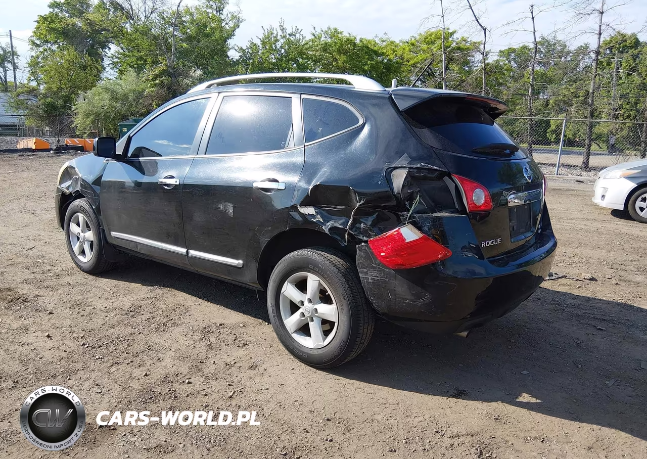 2013 Nissan Rogue S VIN:JN8AS5MV8DW611841 - 3