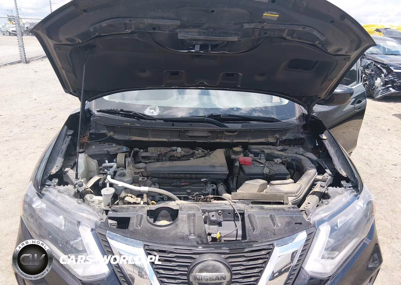 2018 Nissan Rogue S VIN:KNMAT2MT8JP601421 - 10