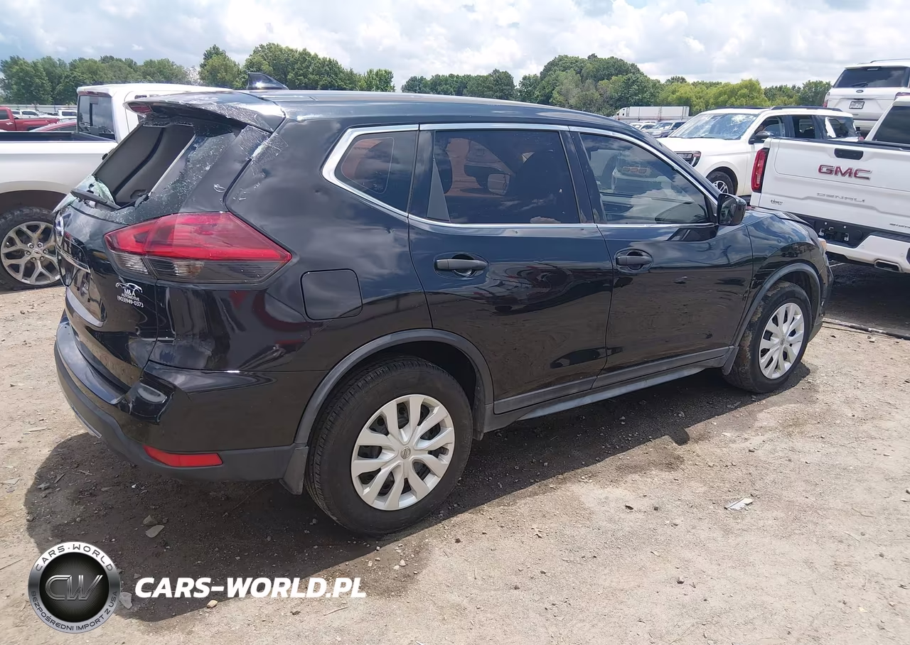 2018 Nissan Rogue S VIN:KNMAT2MT8JP601421 - 4