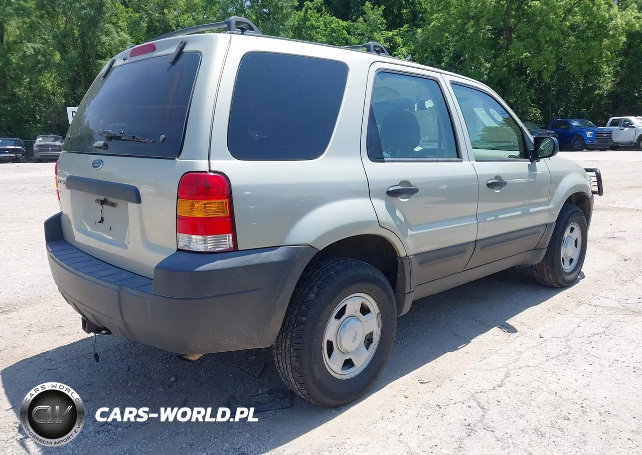 2005 Ford Escape Xls VIN:1FMYU92Z25KA75555 - 4