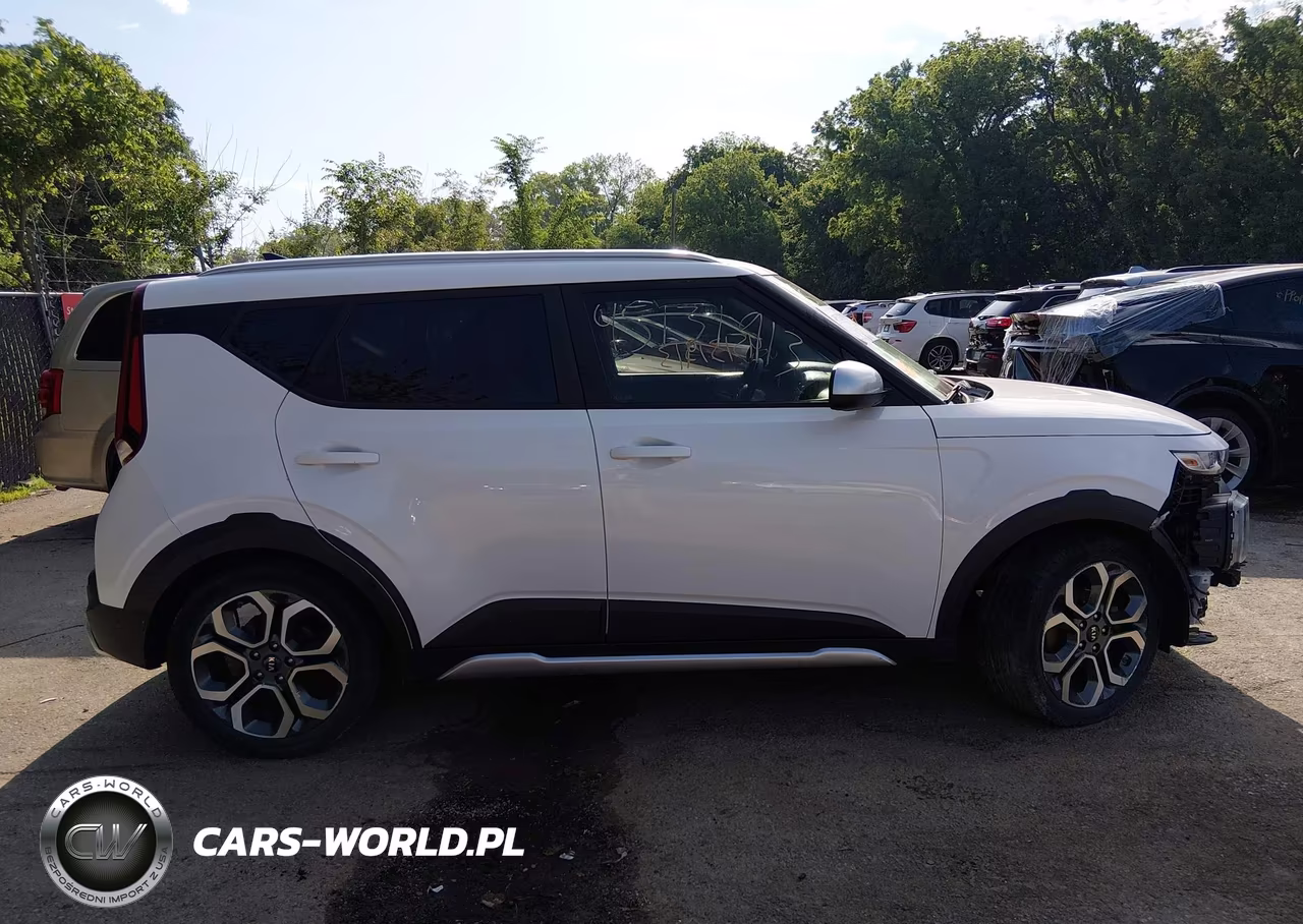 2020 Kia Soul X-Line VIN:KNDJ23AU8L7064140 - 14