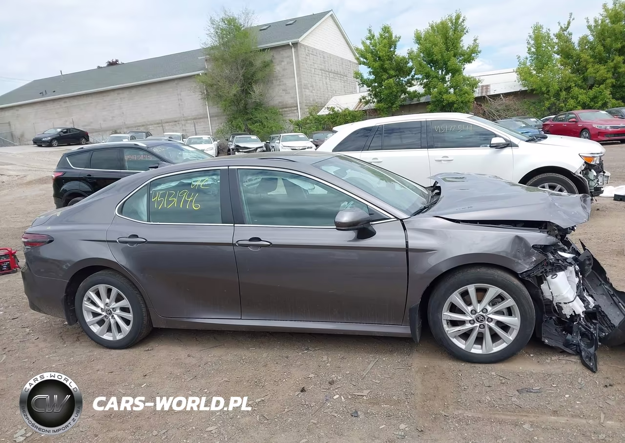 2024 Toyota Camry Le VIN:4T1C11AK0RU903606 - 13