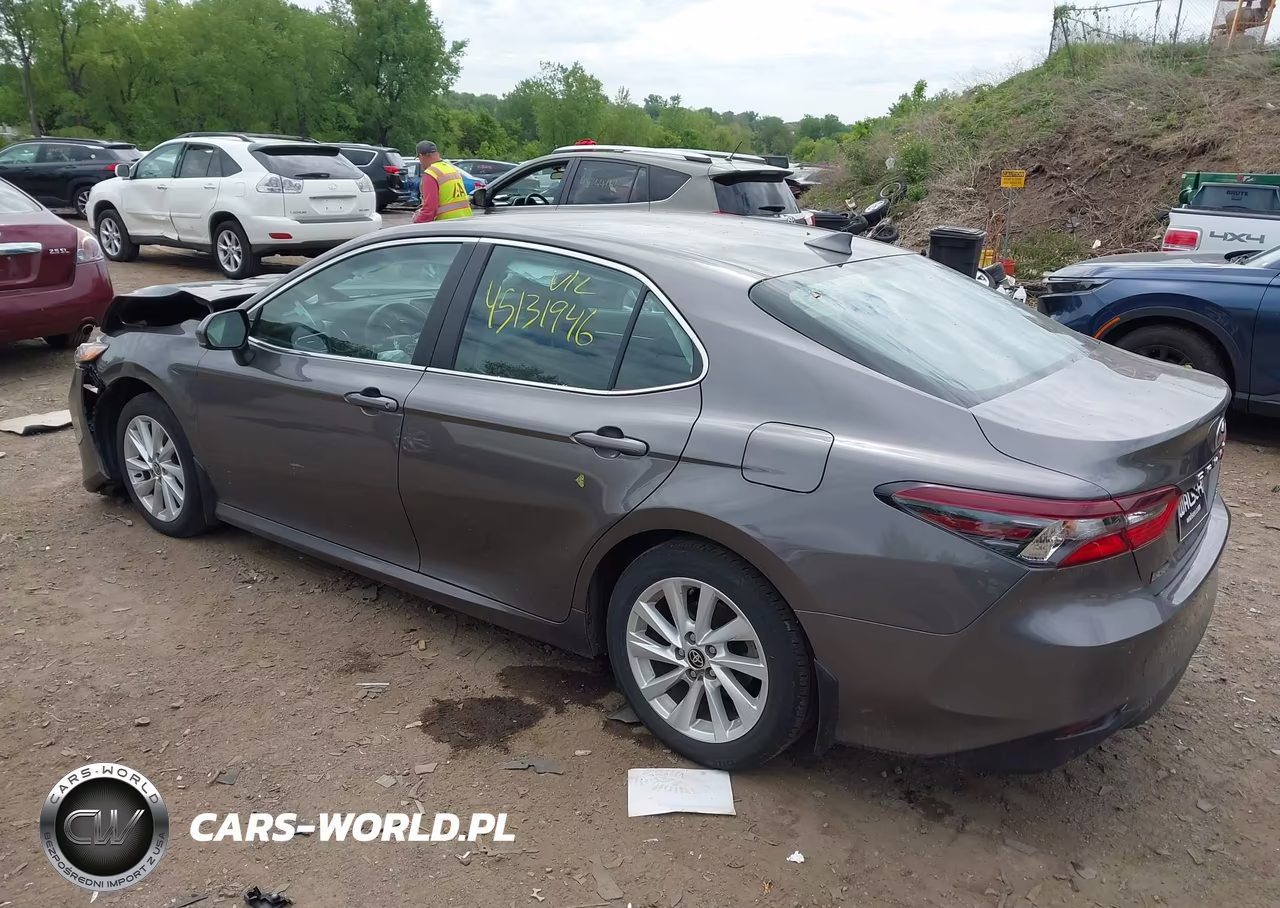 2024 Toyota Camry Le VIN:4T1C11AK0RU903606 - 3