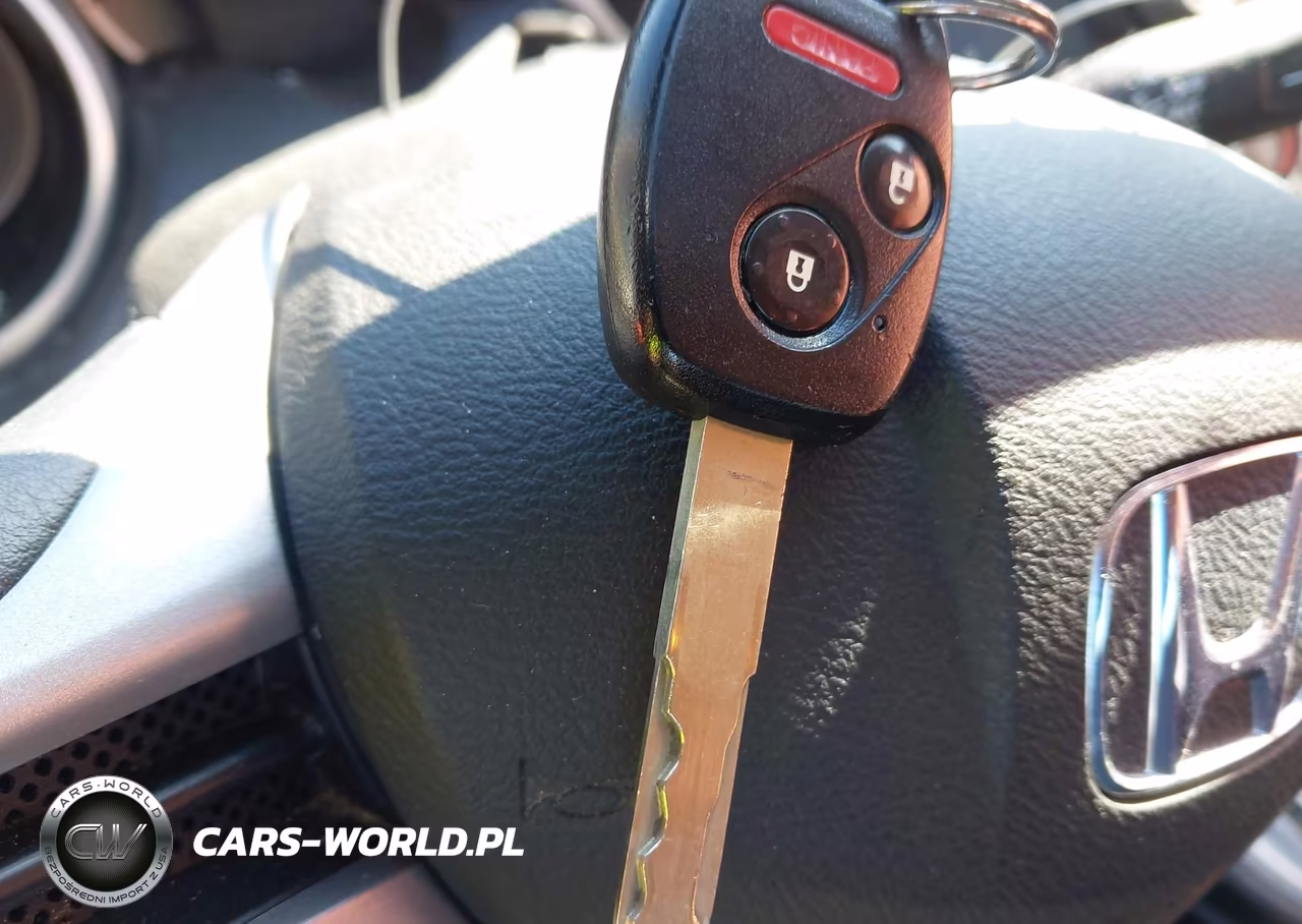 2013 Honda Fit VIN:JHMGE8H37DC051916 - 11