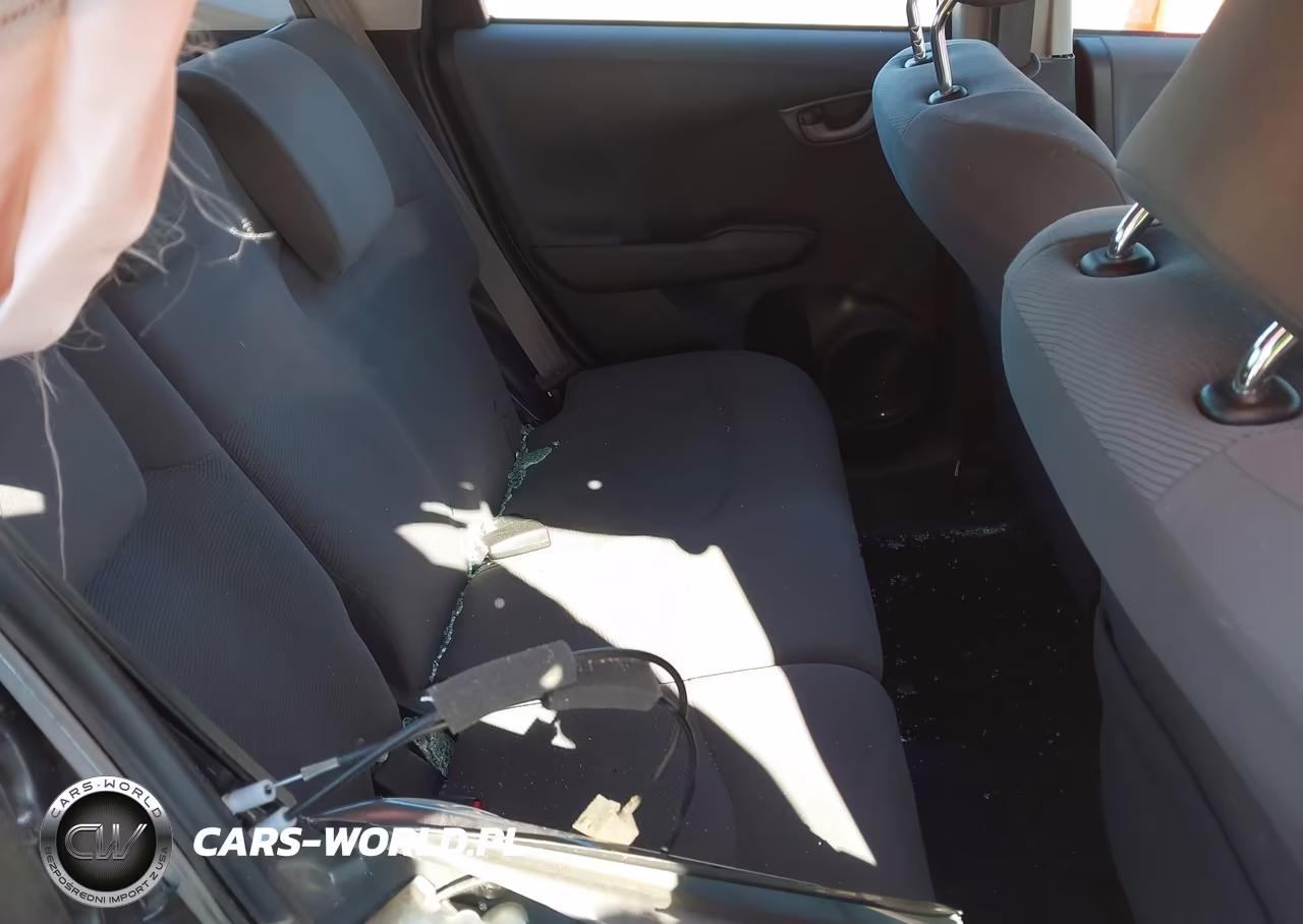 2013 Honda Fit VIN:JHMGE8H37DC051916 - 8