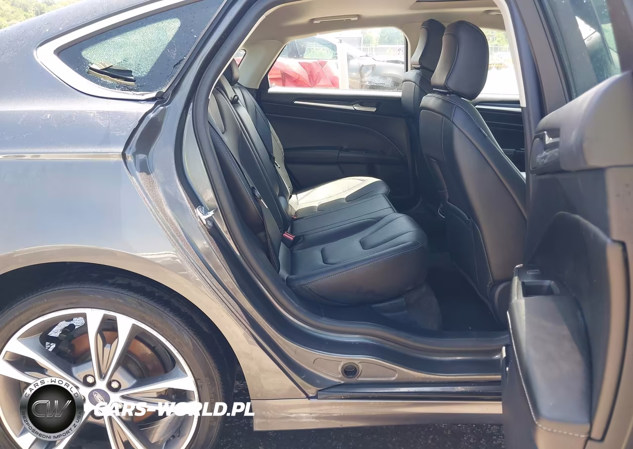 2020 Ford Fusion Titanium VIN:3FA6P0K95LR265606 - 8